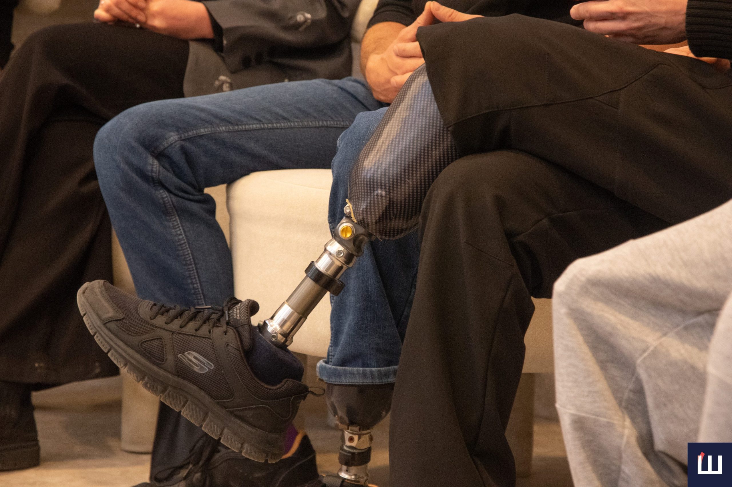 У Чернівцях підприємство, що займається протезуванням, звинувачують у корупції та неякісних послугах: що кажуть у компанії