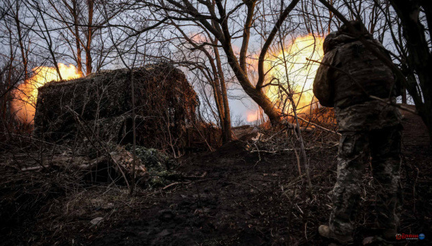 На фронті від початку доби – 49 атак, росіяни зосередились на трьох напрямках