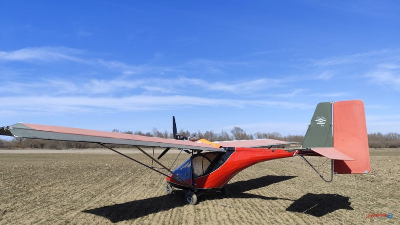 Українець намагався нелегально потрапити до країни на невеликому літаку ФОТО News.ro