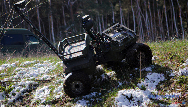 Штучний інтелект у війні: в Україні запускають перший центр компетенцій військових технологій